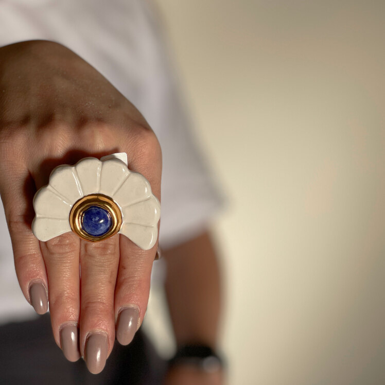 انگشتر طرح نیم لوتوس سفید | کانسپت استور خانه دلشاد 