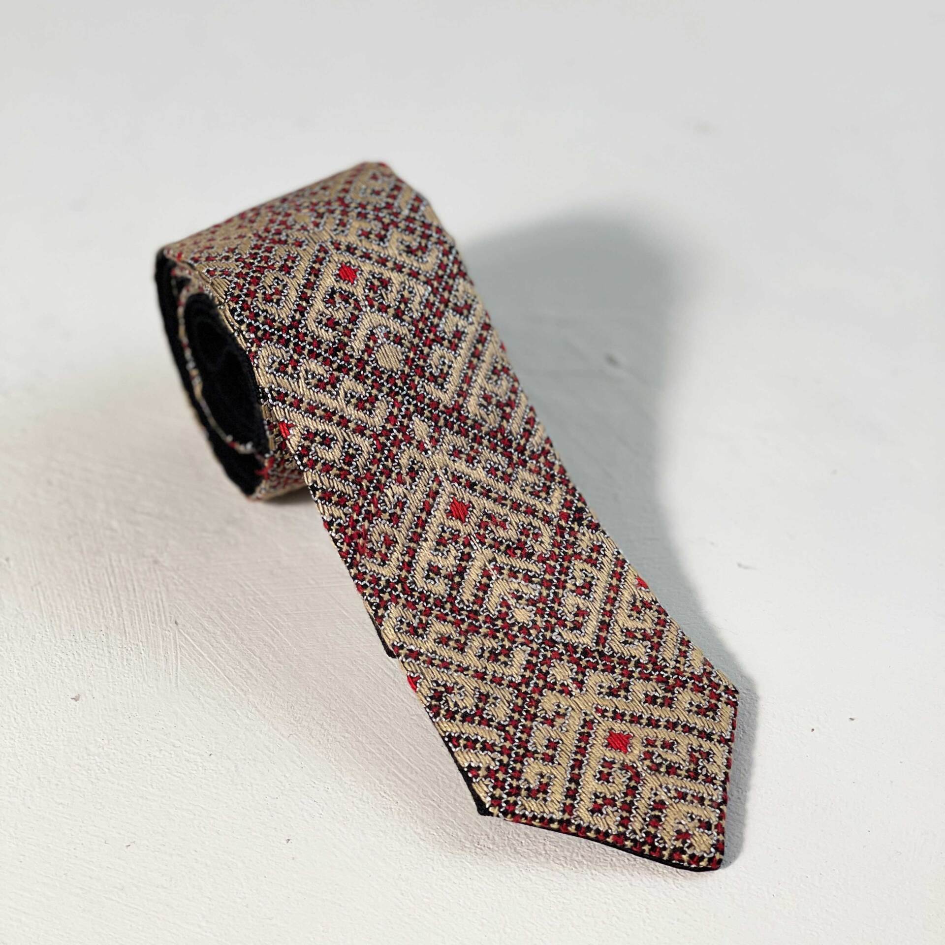 کراوات سوزندوزی بلوچی | دستدوز سنتی | کانسپت استور خانه دلشاد