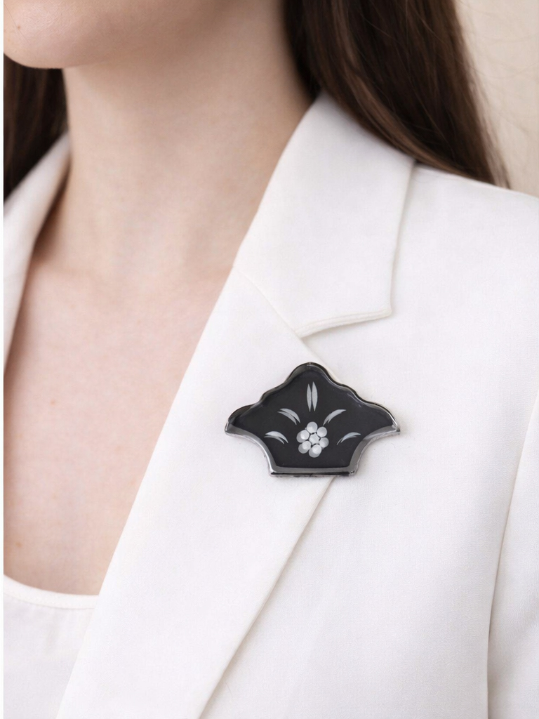  سنجاق سینه اینه ای | سنجاق سینه خاص | سنجاق سینه مدرن | سنجاق سینه شیک | سنجاق سینه متفاوت 